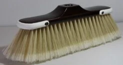 SCOPA MONIQUE CON PARAURTI E SETOLE MORBIDE